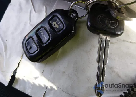 2006 Toyota Camry Le z USA, uszkodzony, nr VIN 4T1BE32KX6U149331